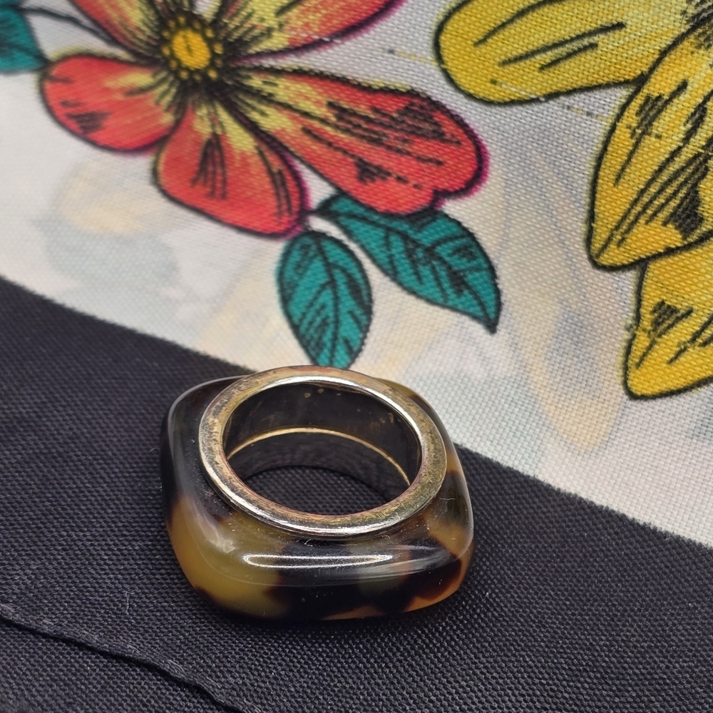 Vintage Chunky Lucite Tortoise Square Band Ring Band Size 6.25
